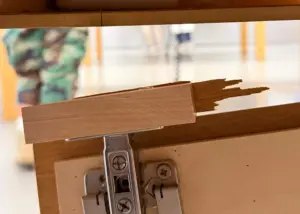 Cabinet door hinge repair
